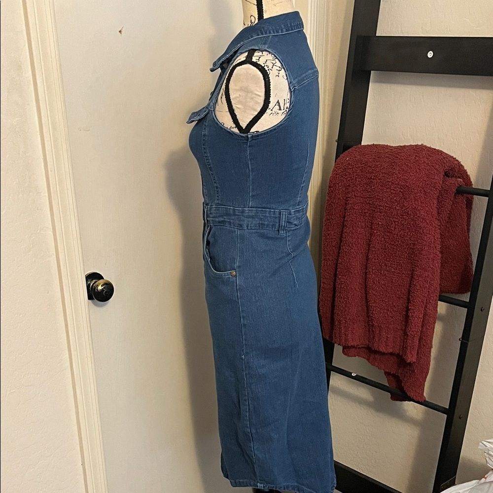 Bebe Sleeveless Blue Button Distressed Pockets Denim Midi Dress Boho Western - Picture 8 of 15